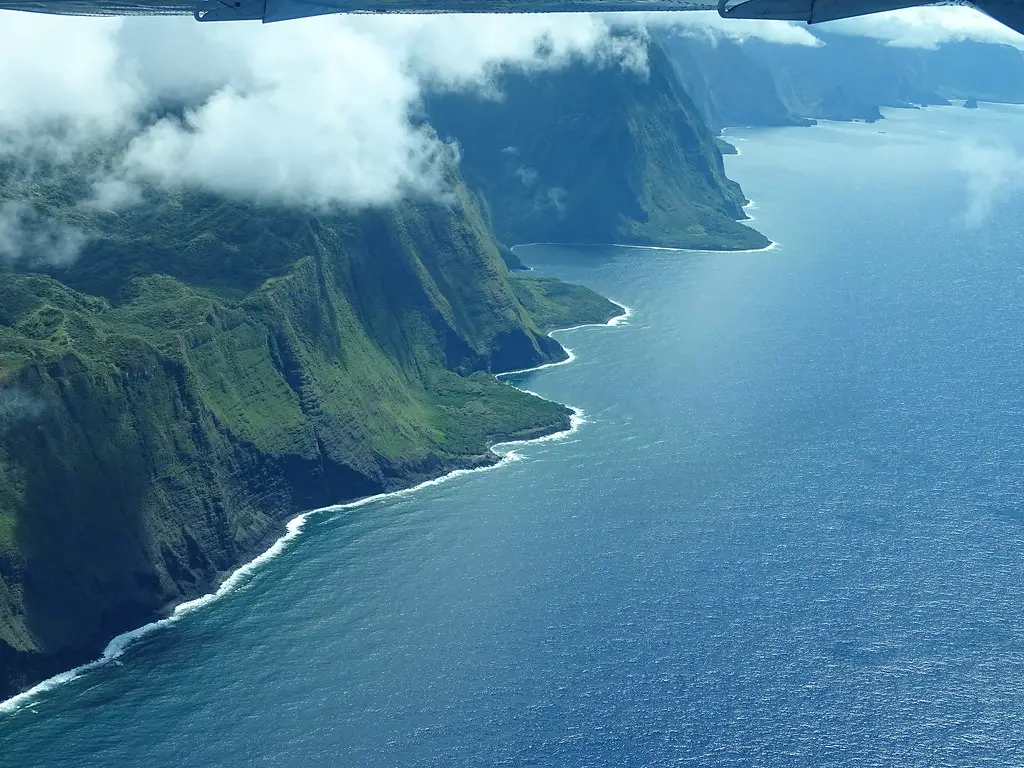 20 Pros and Cons of Living on Molokai
