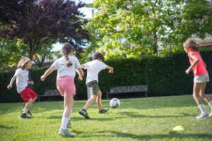 Pros and Cons of Extracurricular Activities