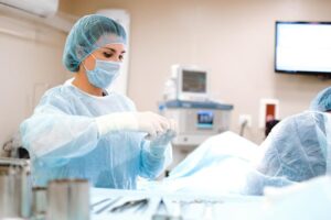 Pros and Cons of Being an Operating Room Nurse